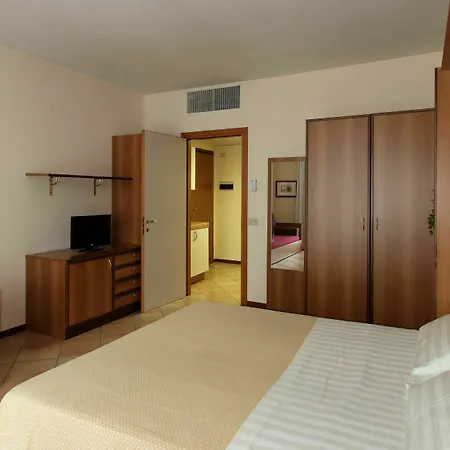 Apartahotel Residenza Le Cupole 3*